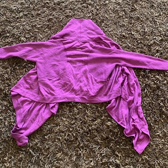 Lululemon cropped sweater - Picture 2 of 3